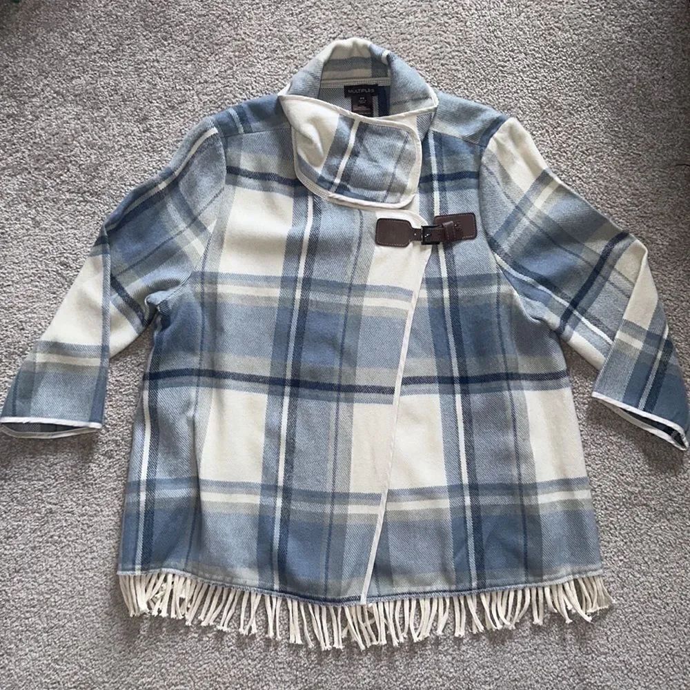 Multiples Plaid Jacket! - Picture 2 of 15